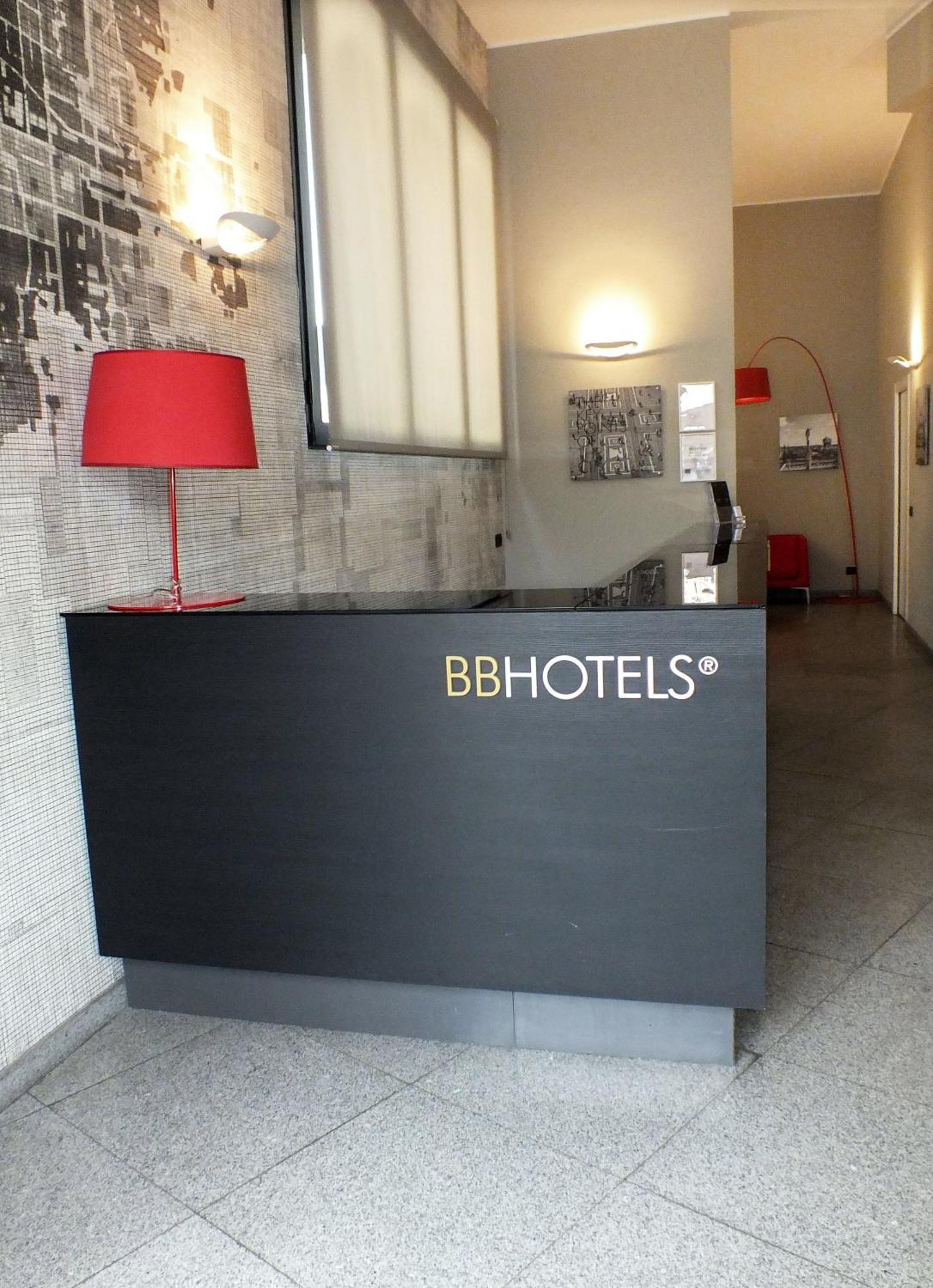Bb Hotels Aparthotel Isola Milão Exterior foto